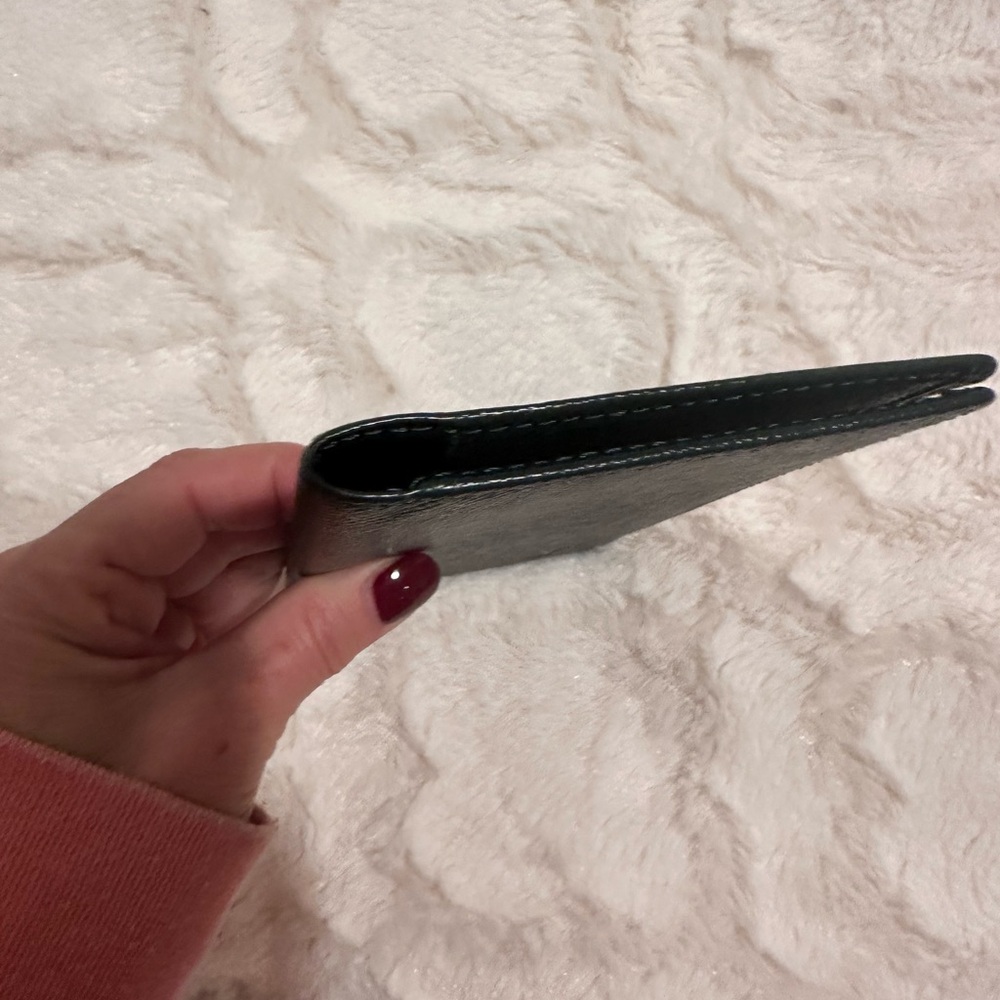 Louis Vuitton Tiaga leather Wallet - Picture 3 of 8